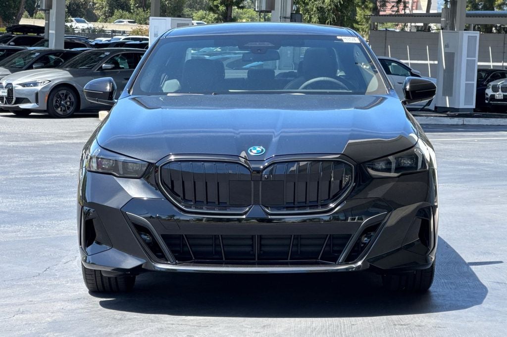 2026 BMW 5 Series 550e xDrive