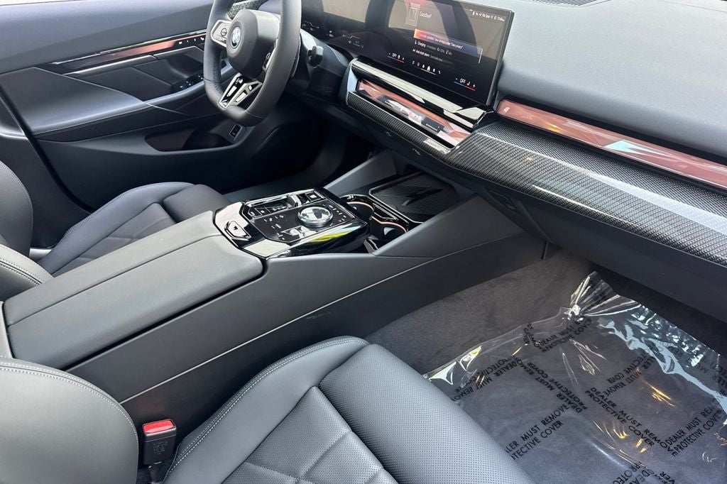 2026 BMW 5 Series 550e xDrive