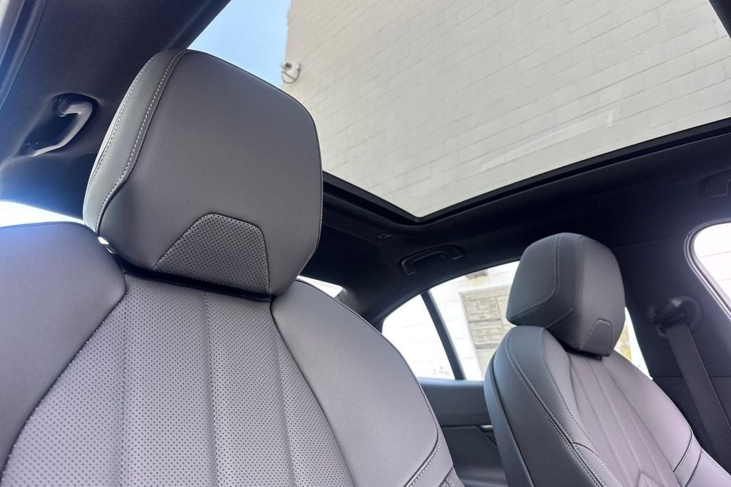 2026 BMW 5 Series 550e xDrive