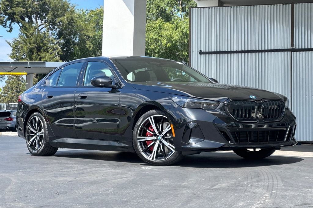 2026 BMW 5 Series 550e xDrive