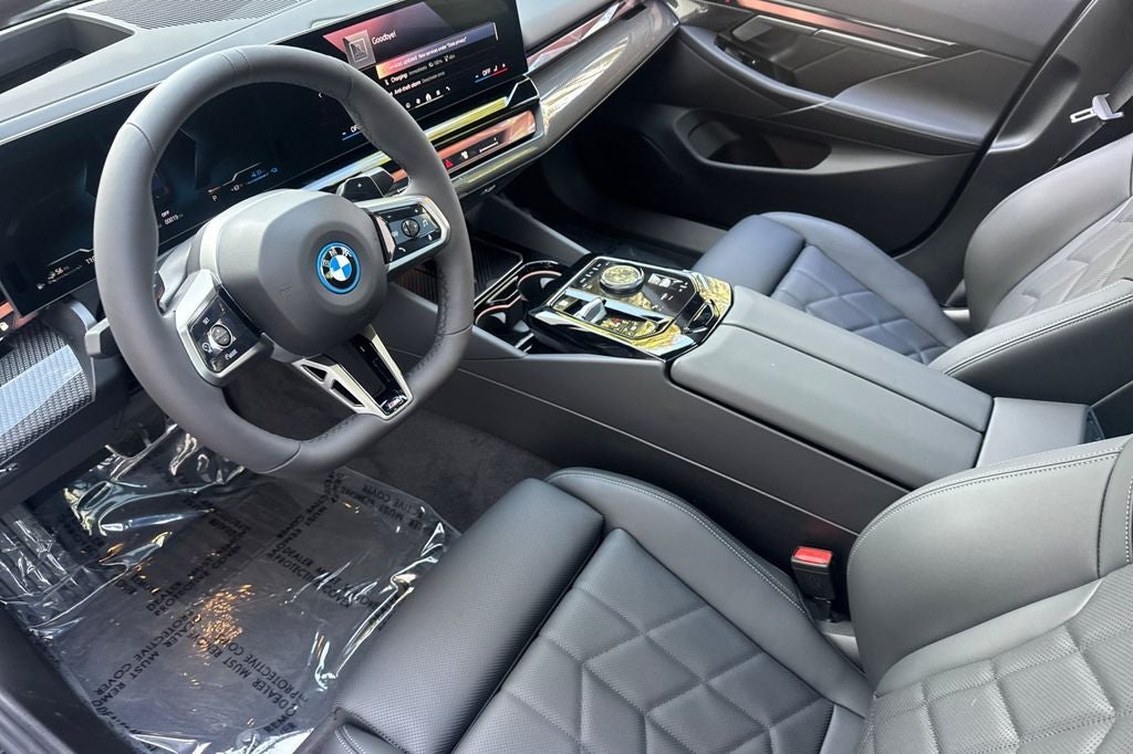2026 BMW 5 Series 550e xDrive