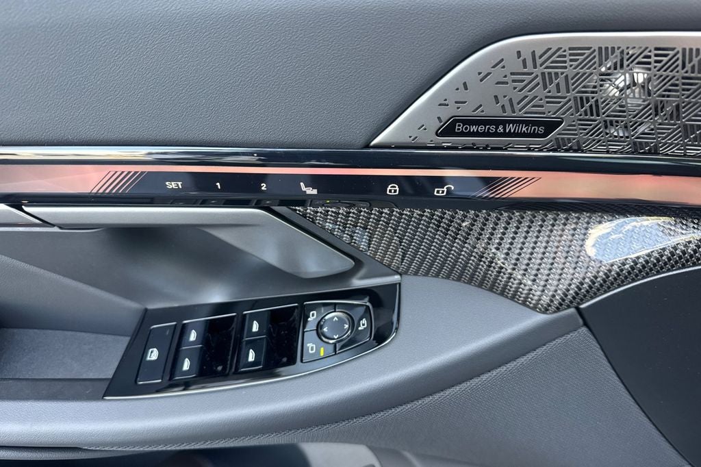 2026 BMW 5 Series 550e xDrive