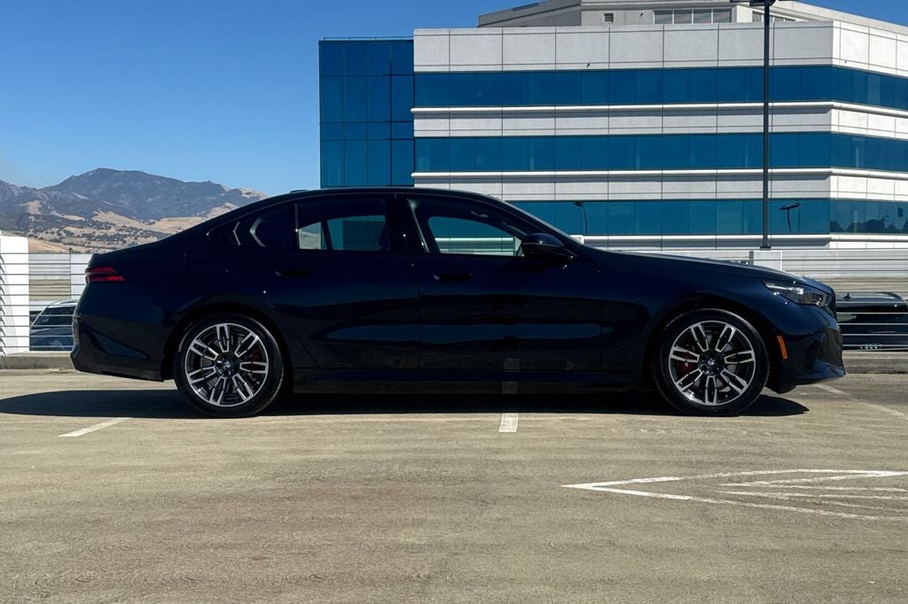2027 BMW 5 Series 550e xDrive