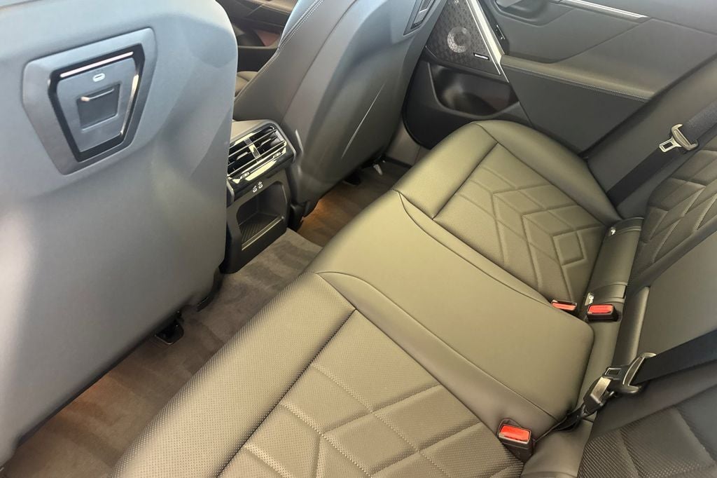 2027 BMW 5 Series 550e xDrive