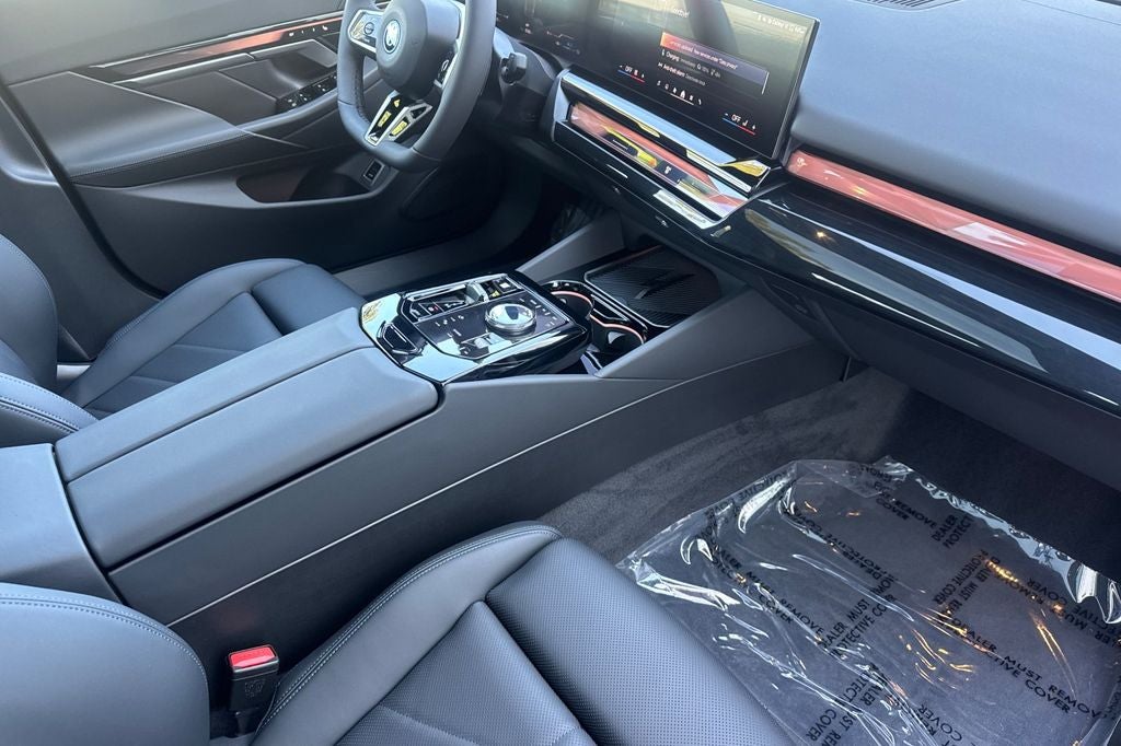 2026 BMW 5 Series 550e xDrive