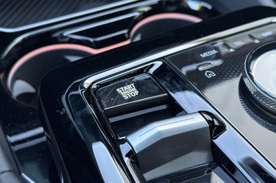 2026 BMW 5 Series 550e xDrive