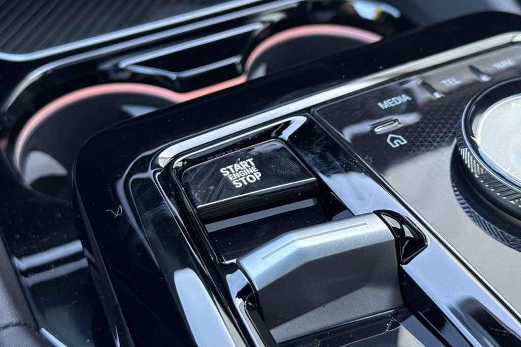 2026 BMW 5 Series 550e xDrive