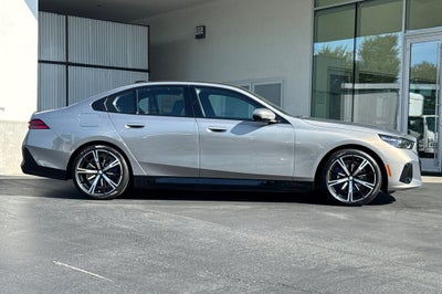 2026 BMW 5 Series 550e xDrive