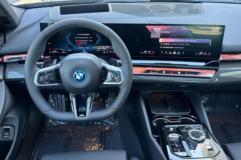 2027 BMW 5 Series 550e xdr