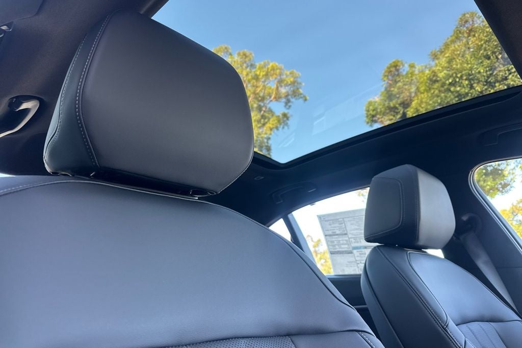 2027 BMW 5 Series 550e xdr
