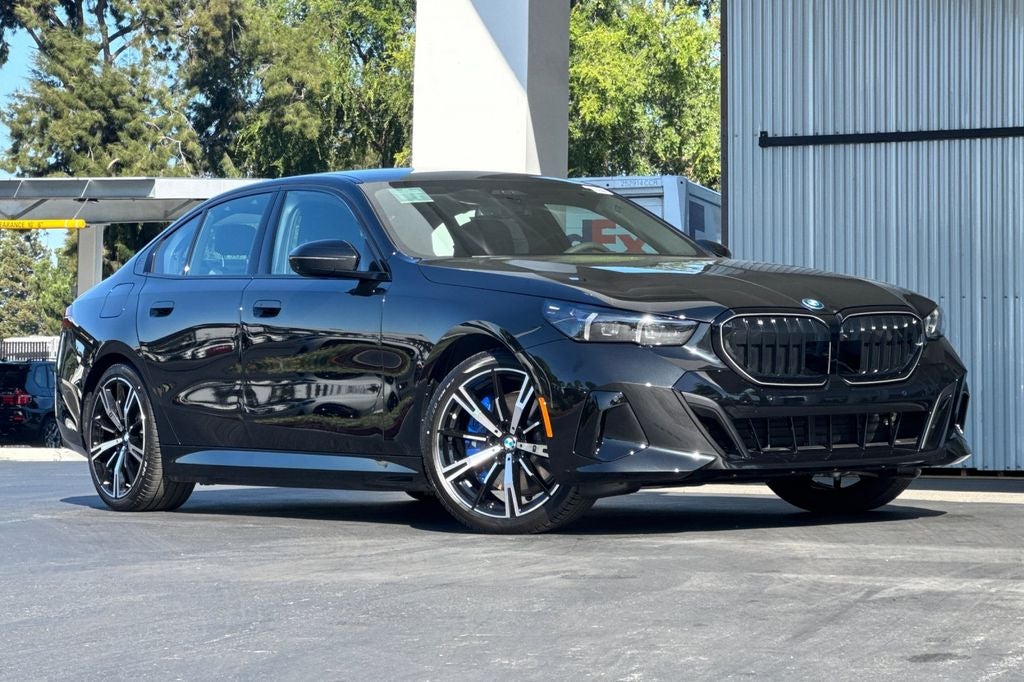2027 BMW 5 Series 550e xdr