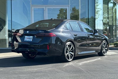 2027 BMW 5 Series 550e xdr