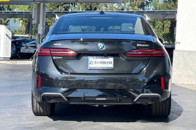 2027 BMW 5 Series 550e xdr