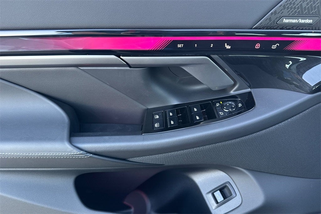 2026 BMW 5 Series 550e xDrive