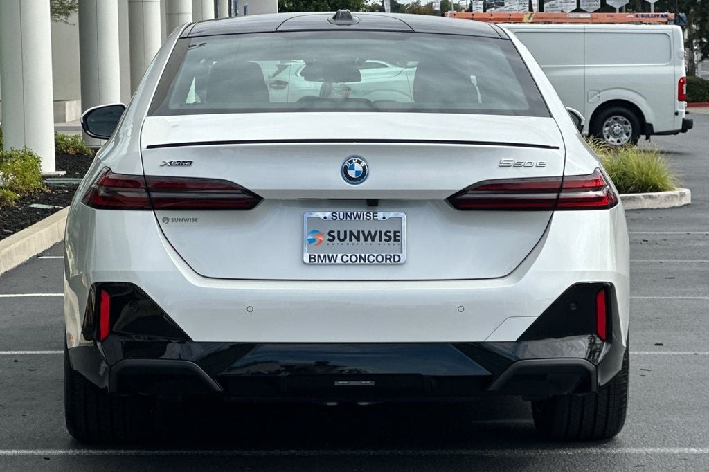 2027 BMW 5 Series 550e xDrive