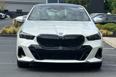 2027 BMW 5 Series 550e xDrive