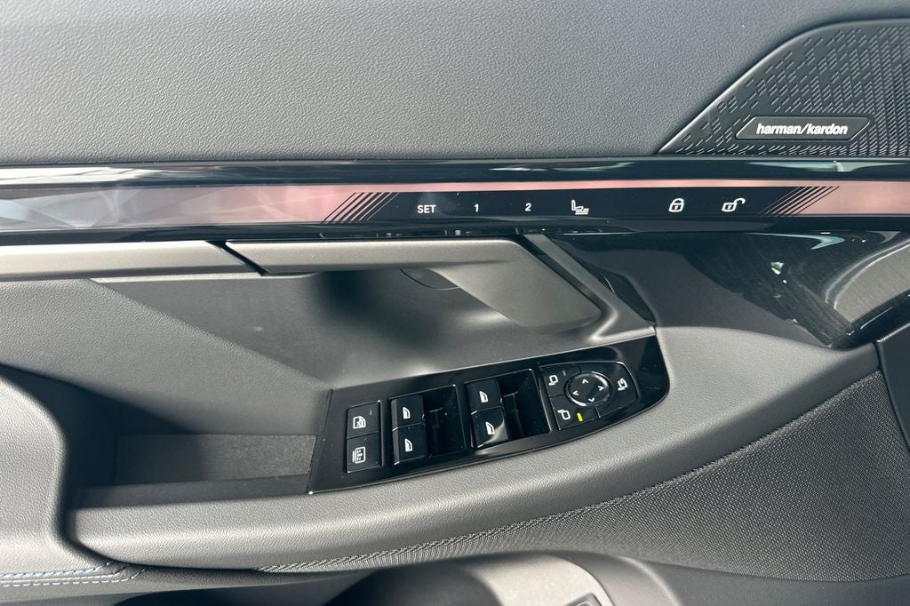 2027 BMW 5 Series 550e xDrive