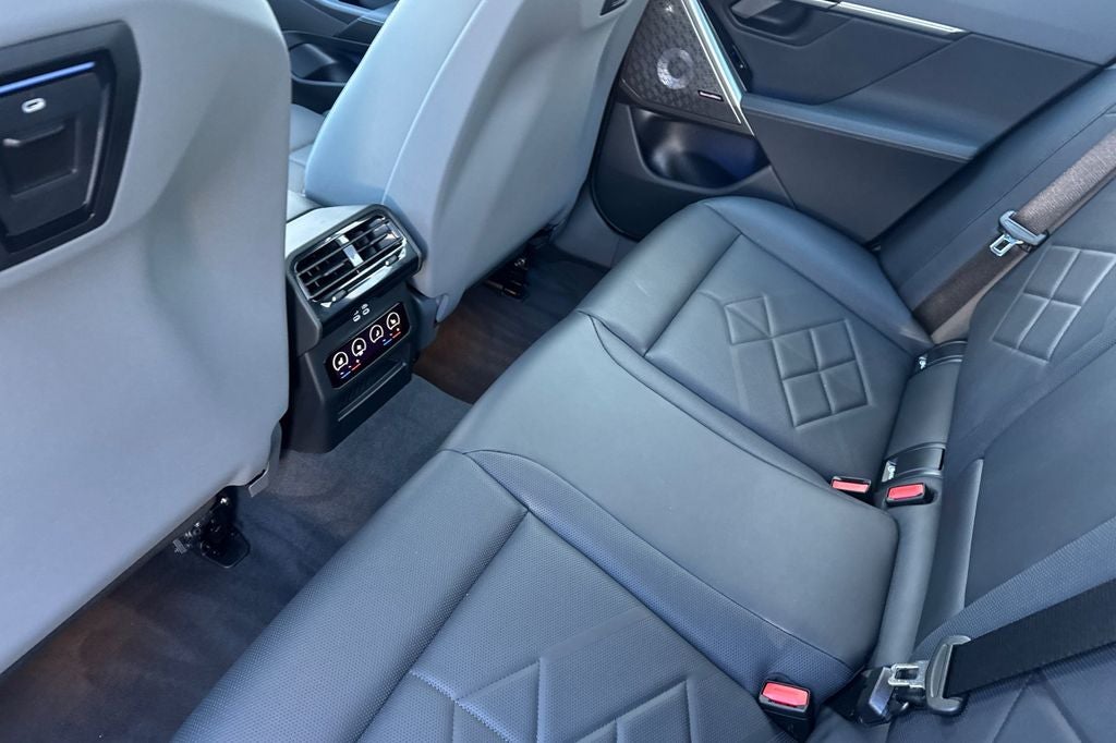 2026 BMW 5 Series 550e xDrive