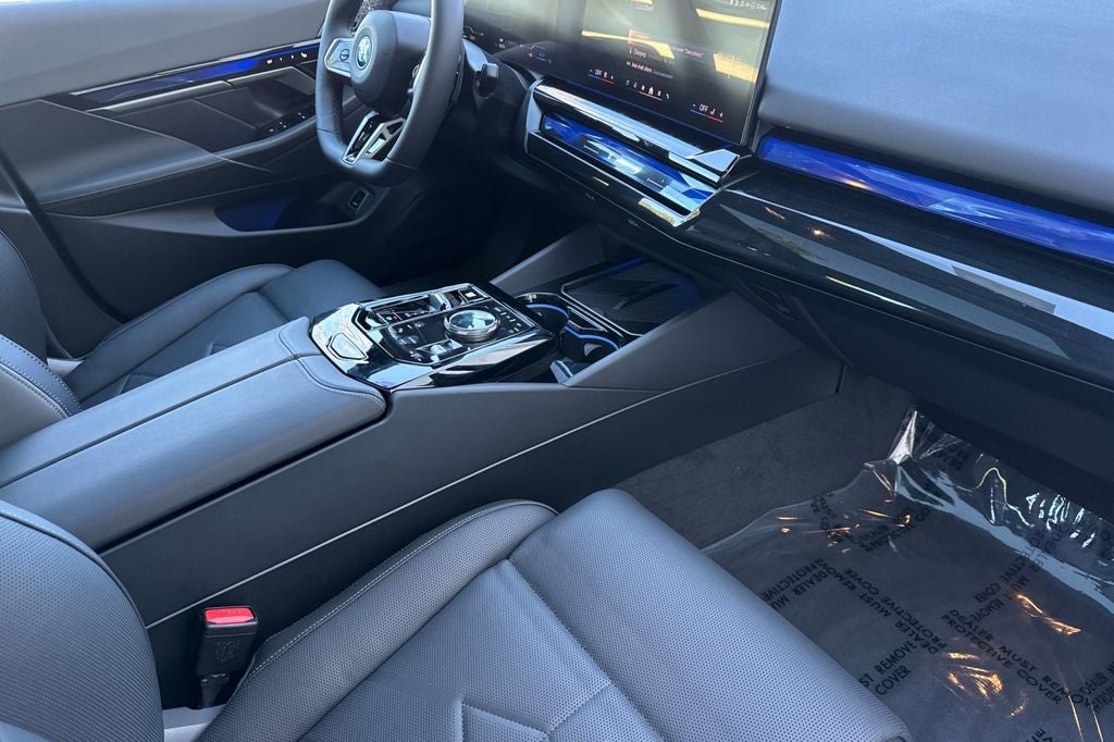 2026 BMW 5 Series 550e xDrive