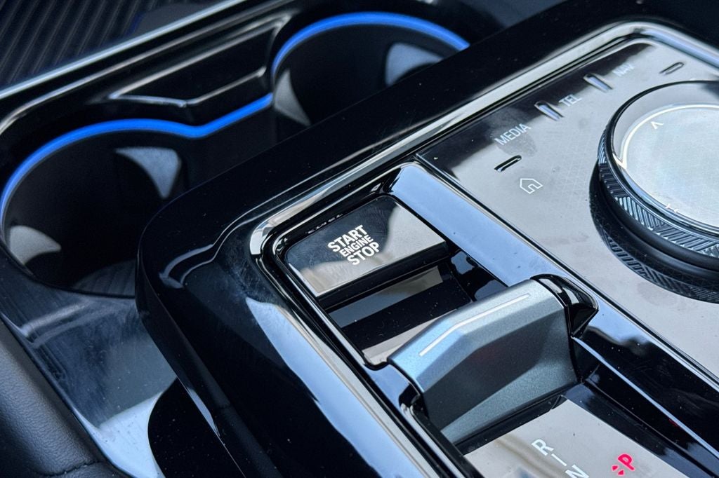 2026 BMW 5 Series 550e xDrive