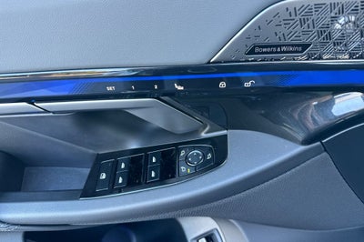 2026 BMW 5 Series 550e xDrive