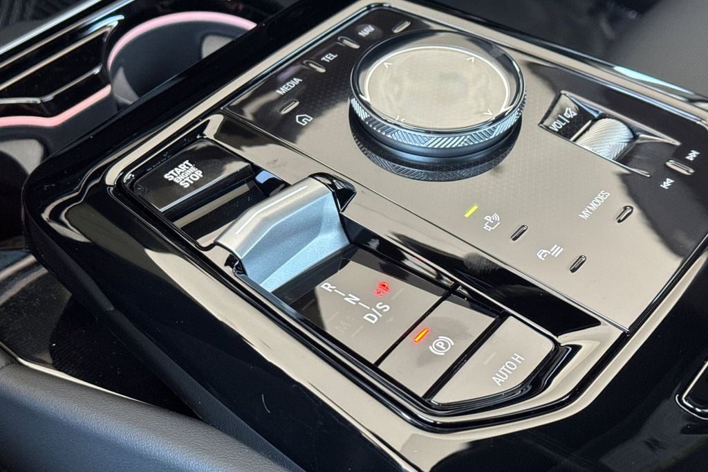 2027 BMW 5 Series 550e xdr