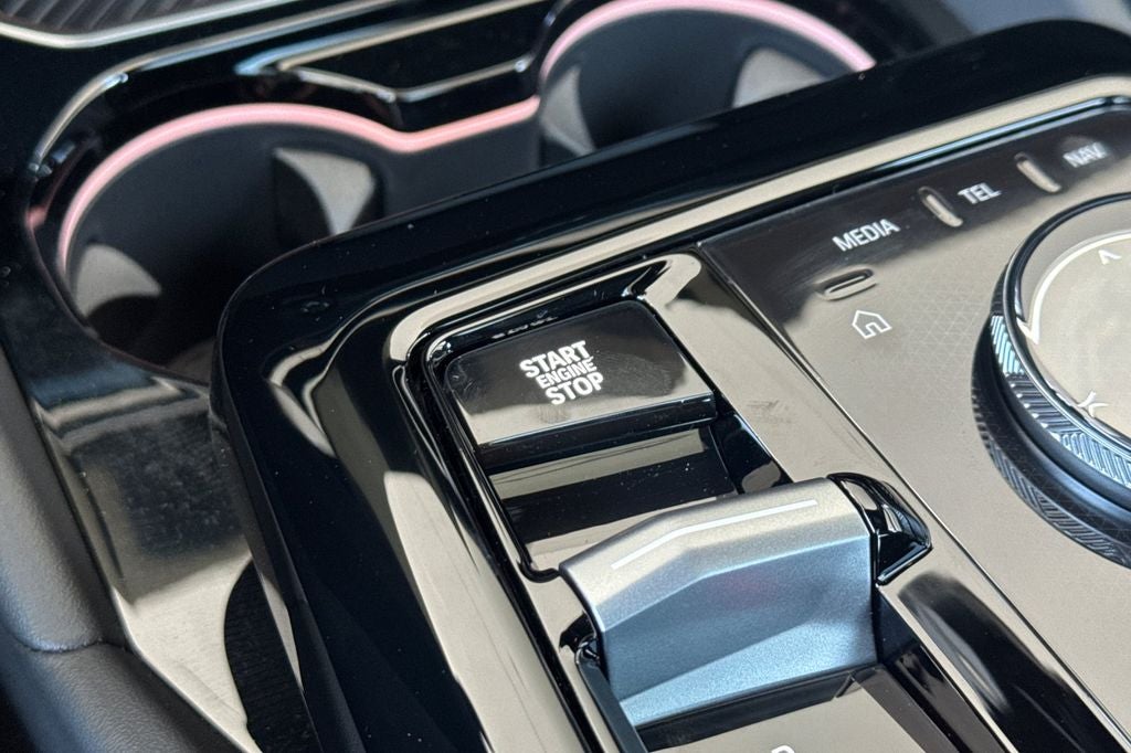 2027 BMW 5 Series 550e xdr