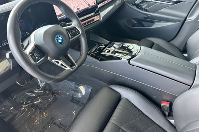 2026 BMW 5 Series 550e xDrive
