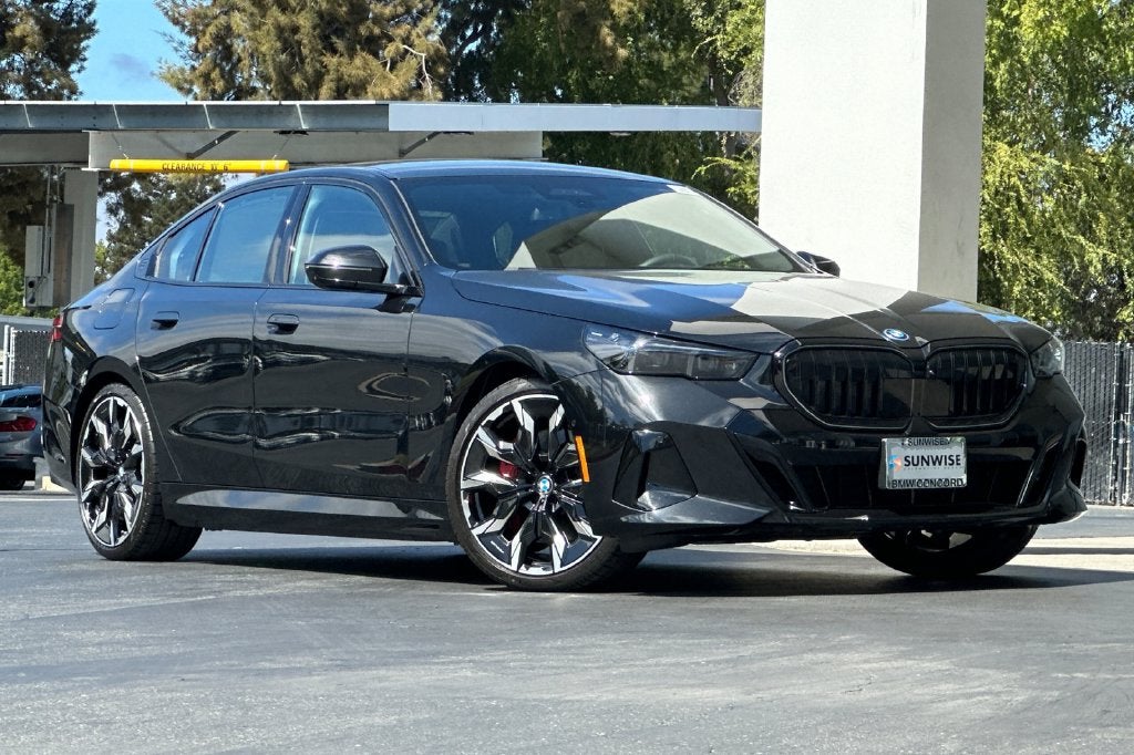 2026 BMW 5 Series 550e xDrive