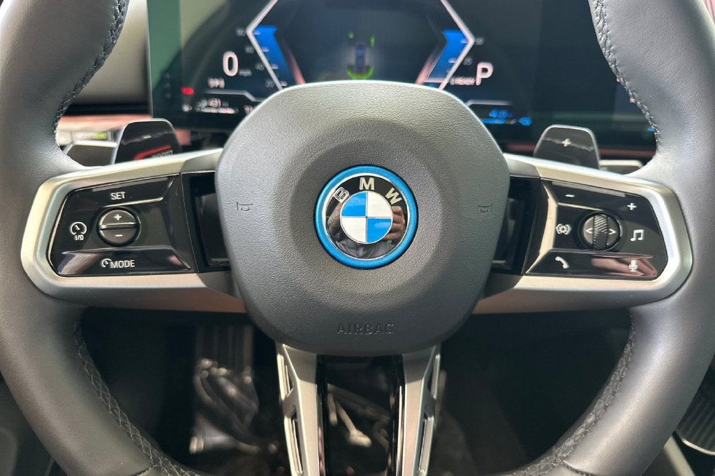 2026 BMW 5 Series 550e xDrive