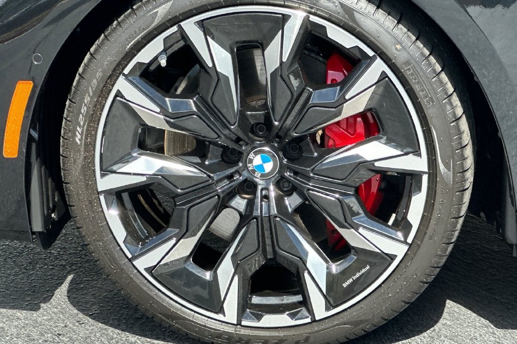 2026 BMW 5 Series 550e xDrive