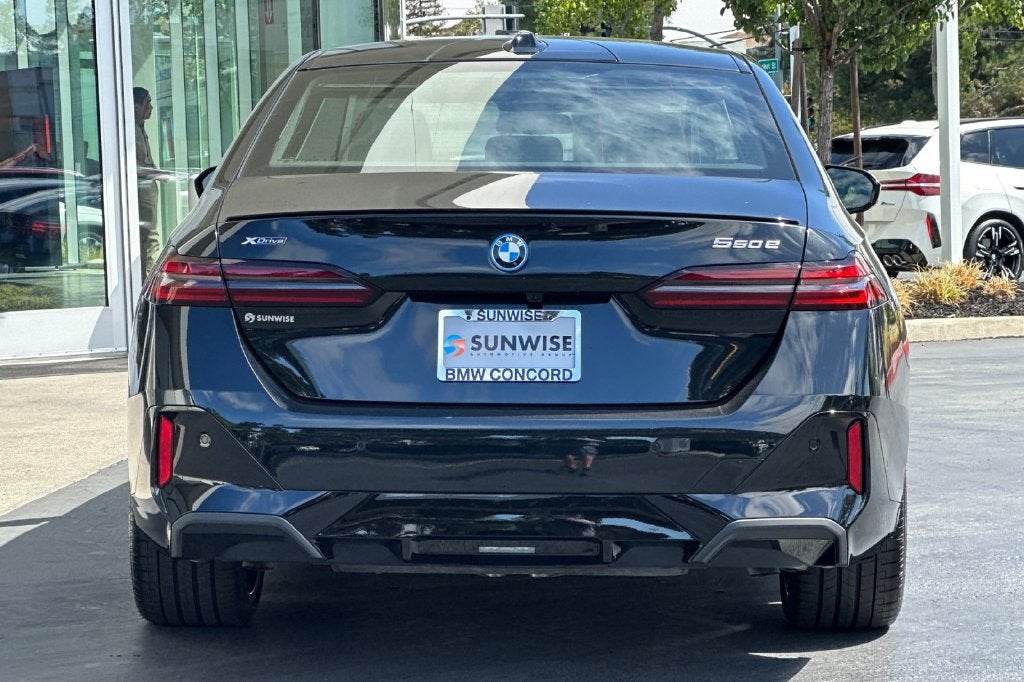 2026 BMW 5 Series 550e xDrive