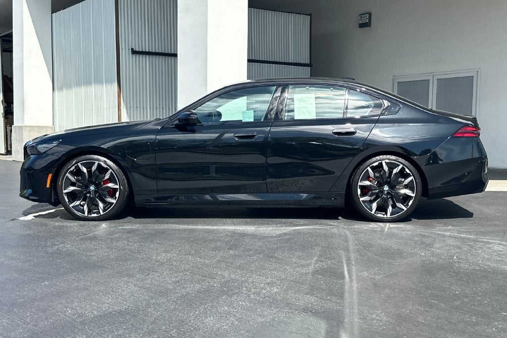 2026 BMW 5 Series 550e xDrive