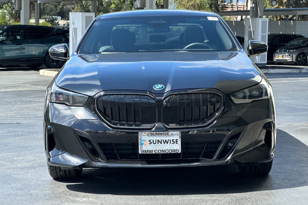 2026 BMW 5 Series 550e xDrive