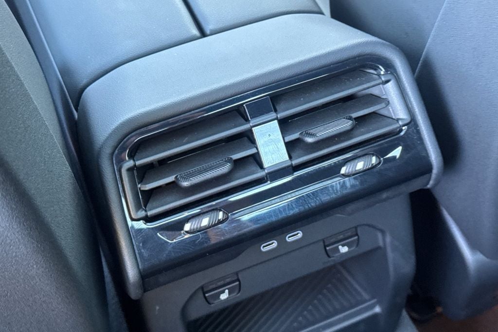 2026 BMW 5 Series 550e xDrive