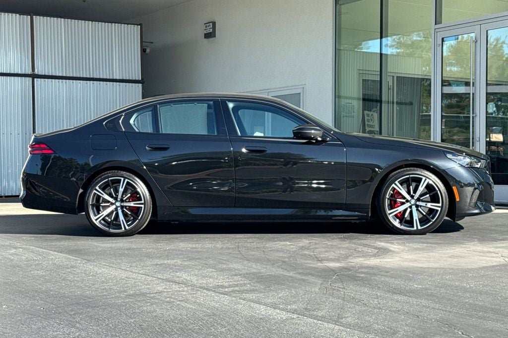 2026 BMW 5 Series 550e xDrive