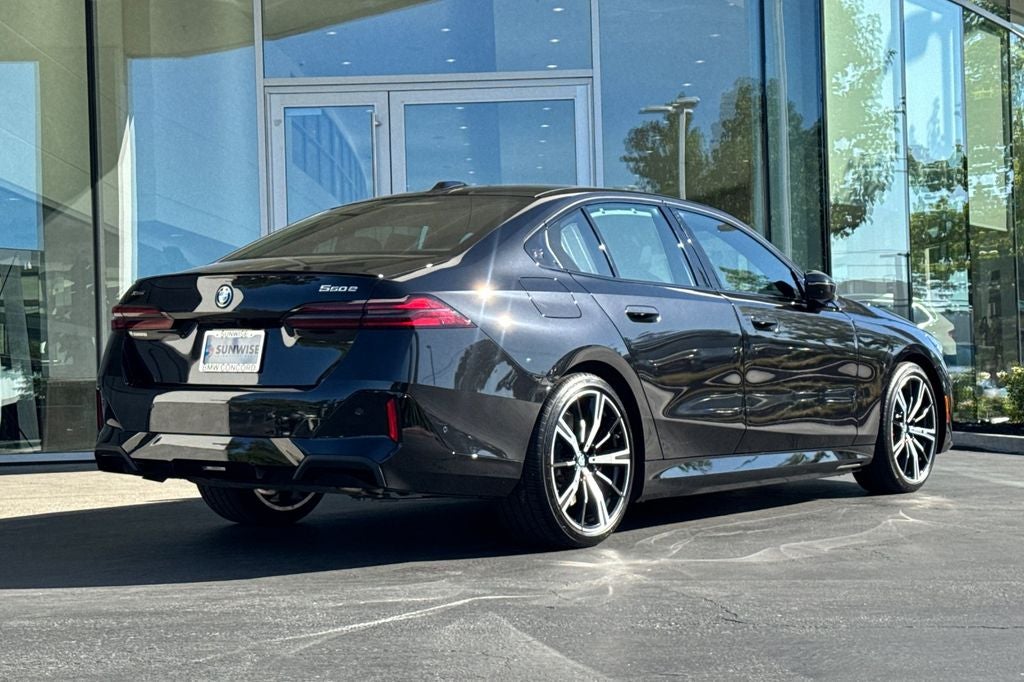 2026 BMW 5 Series 550e xDrive
