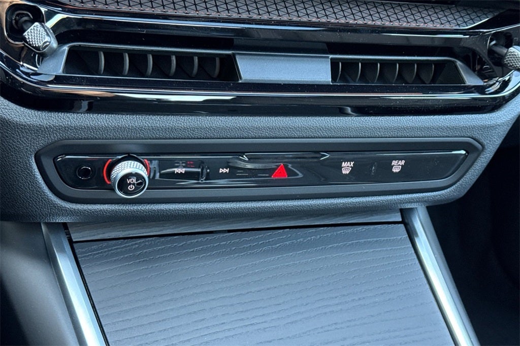 2026 BMW 3 Series 330i