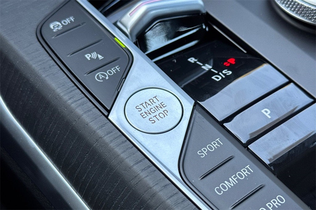 2026 BMW 3 Series 330i