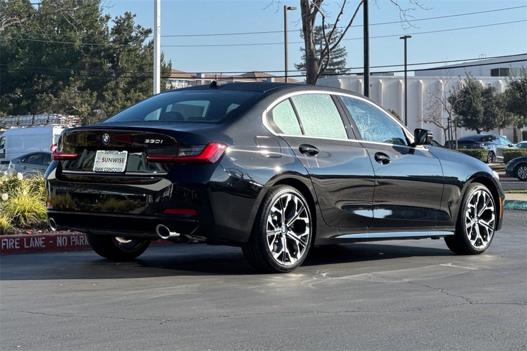2026 BMW 3 Series 330i