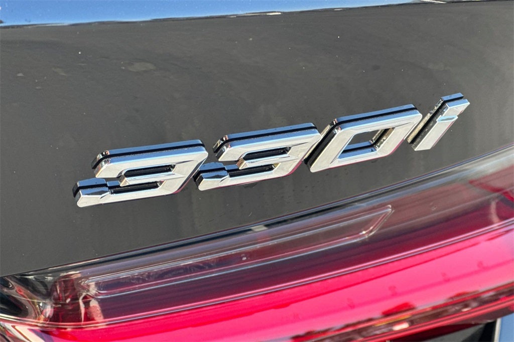 2026 BMW 3 Series 330i