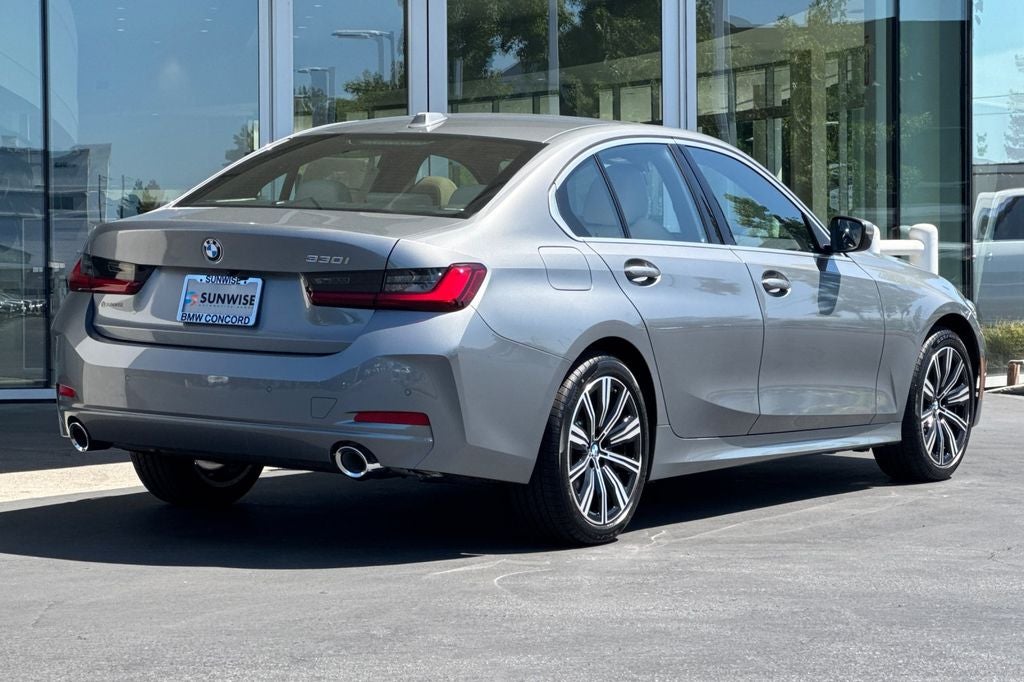 2026 BMW 3 Series 330i