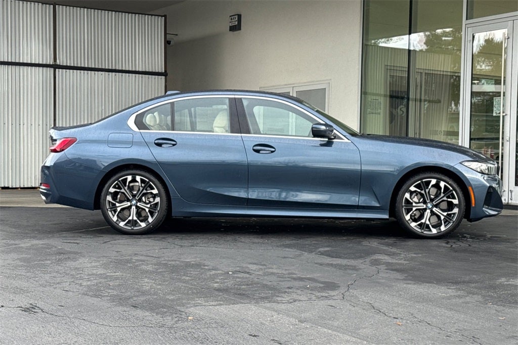 2026 BMW 3 Series 330i
