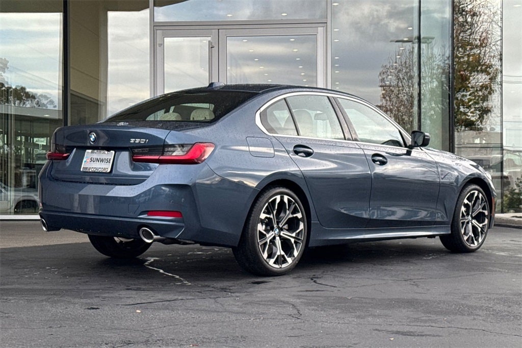 2026 BMW 3 Series 330i