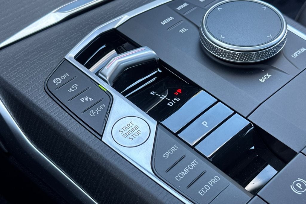 2026 BMW 3 Series 330i