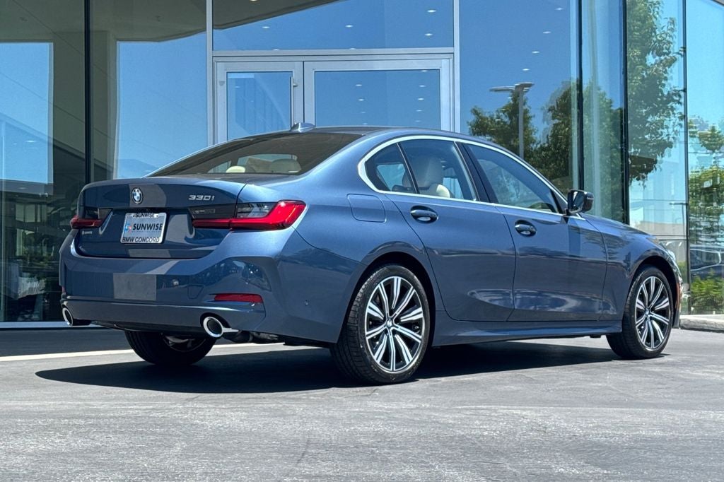 2026 BMW 3 Series 330i