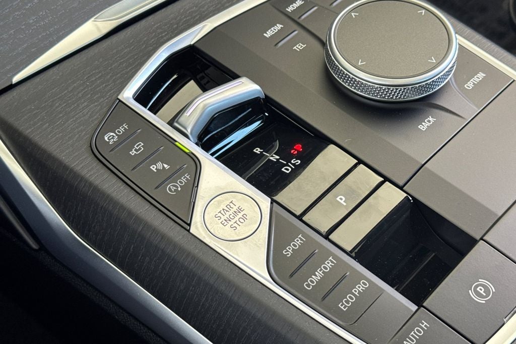 2026 BMW 3 Series 330i
