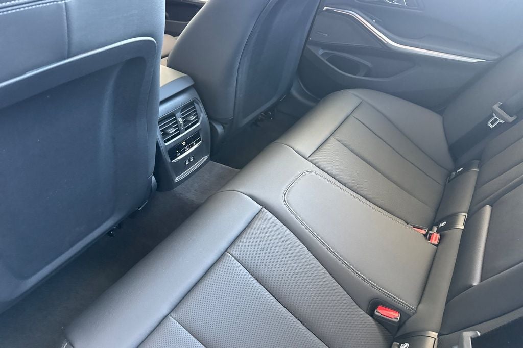 2026 BMW 3 Series 330i