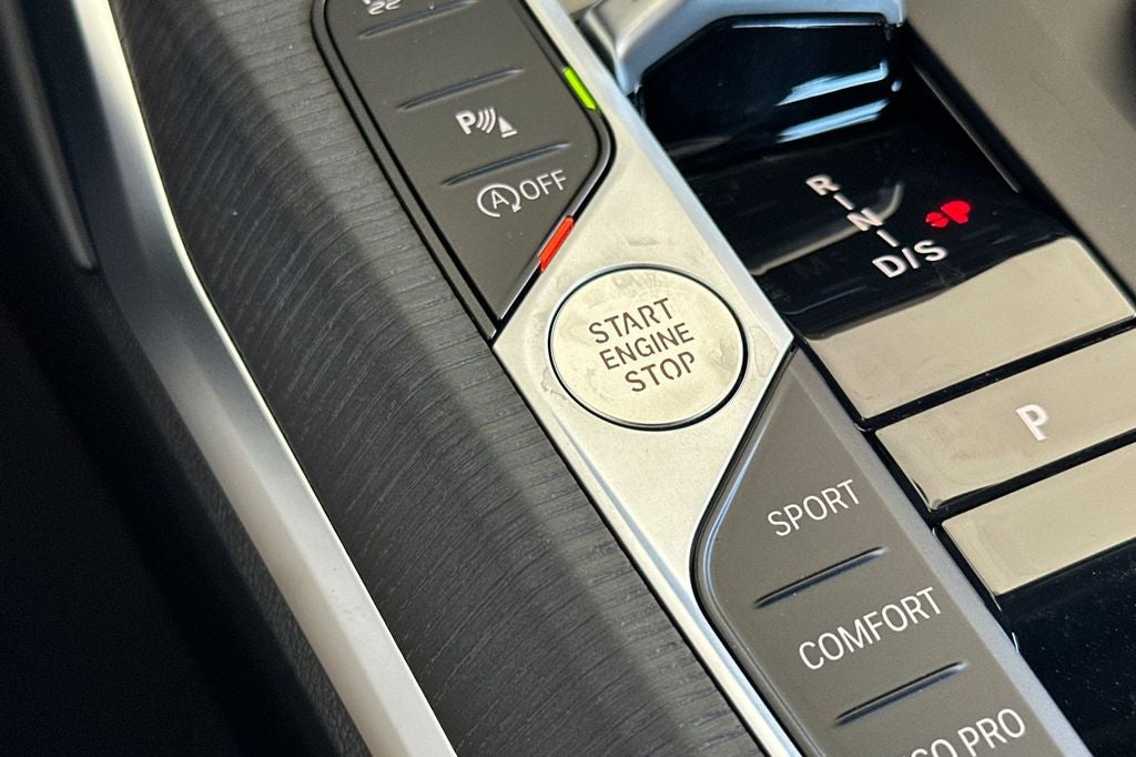 2026 BMW 3 Series 330i