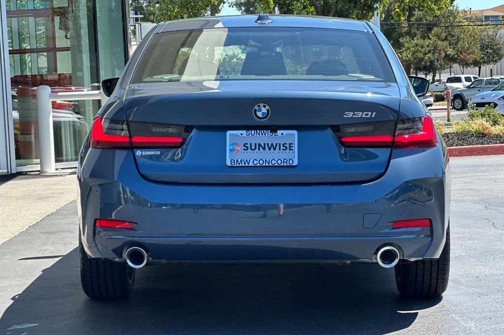 2026 BMW 3 Series 330i